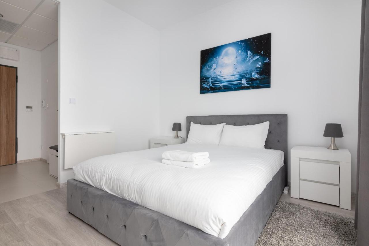 Wola Chic Studios Варшава Экстерьер фото